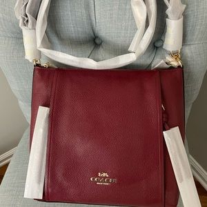 NWT - Coach Pebble Leather bag